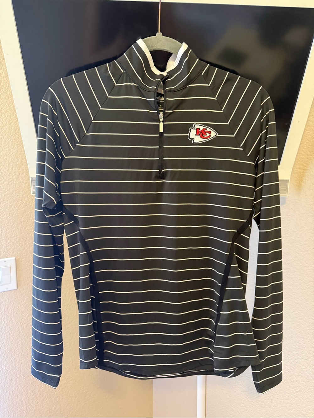 Cutter and Buck- Women’s Kansas City Chiefs Striped Quarter-Zip. NWT! Size S.